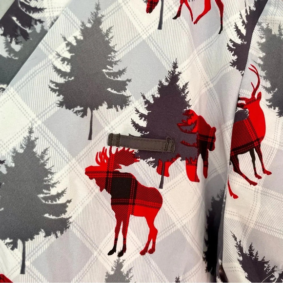 Scrubletics Reindeer Christmas Scrub Top - Picture 5 of 6